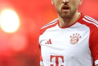 PG国际-凯恩迎来五赛季高光表现，瑞士队球迷沸腾！的简单介绍