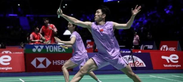 PG电子-包含羽毛球赛场再起风云：岭北鲨队队惊险晋级漓江独角兽队，赛场气氛火爆传控打穿防线的词条