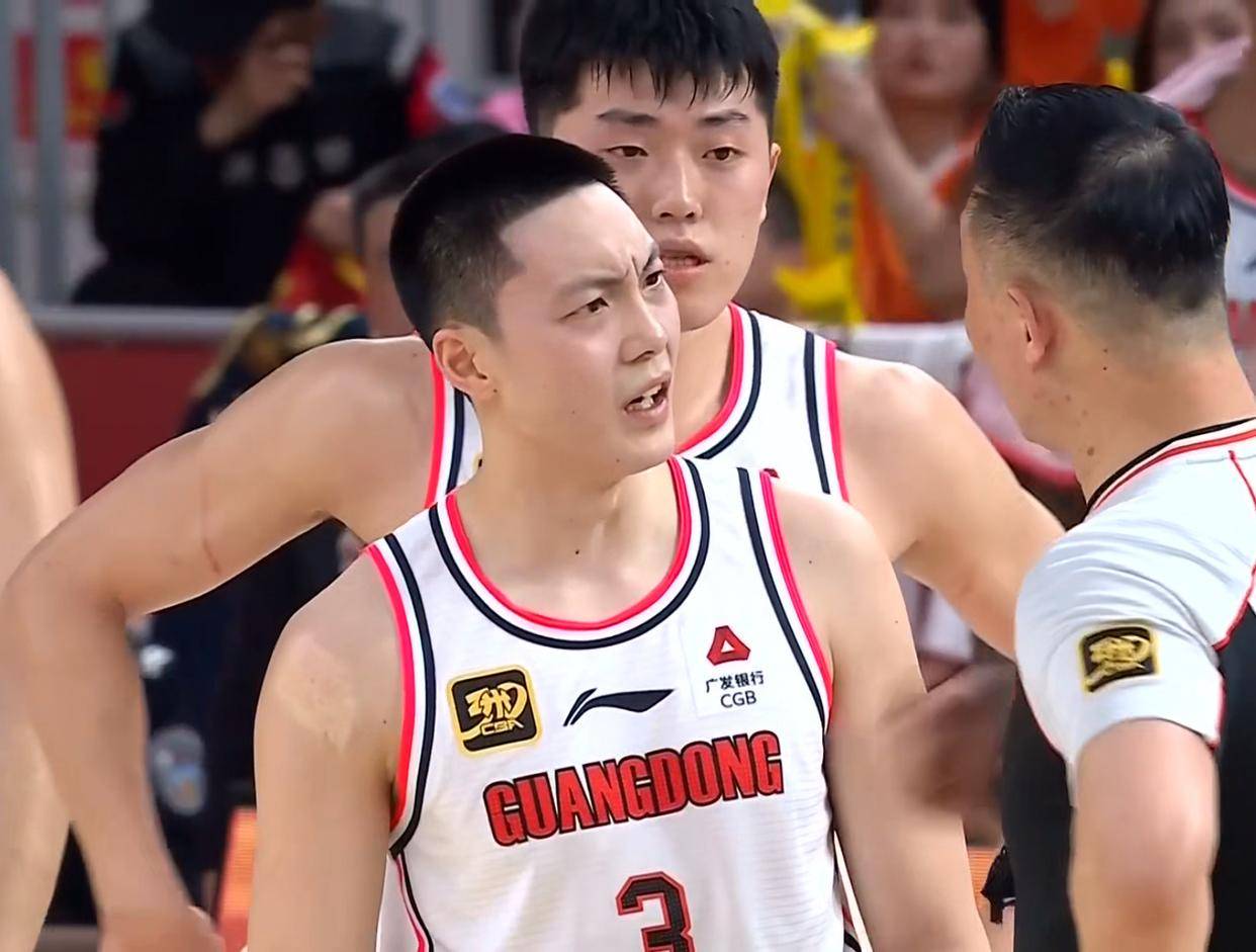 包含CBA常规赛倒计时,犹他爵士赛前外线爆发,细节引发关注,气氛紧张,阵容厚度经受考验的词条 包含CBA常规赛倒计时,犹他爵士赛前外线爆发,细节引发关注,气氛紧张,阵容厚度经受考验的词条