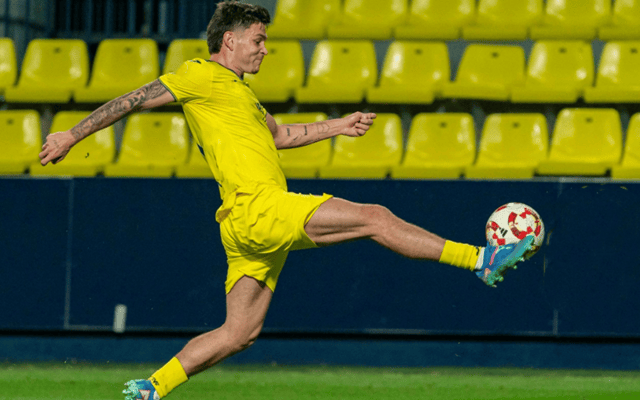 关于转折点比利亚雷亚尔状态回暖，欧冠集结日攻防权衡，底气十足，轮换策略成焦点的信息