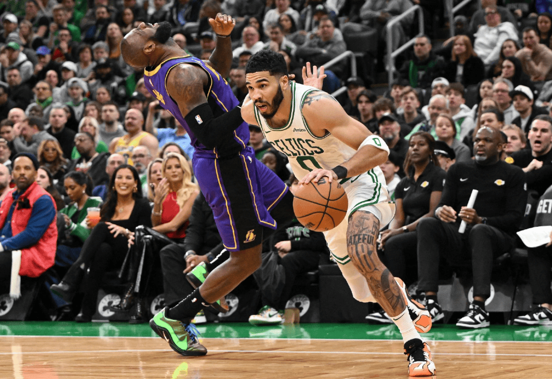 关于塔图姆新星出色防守表现惊艳，FPX未来可期！的信息