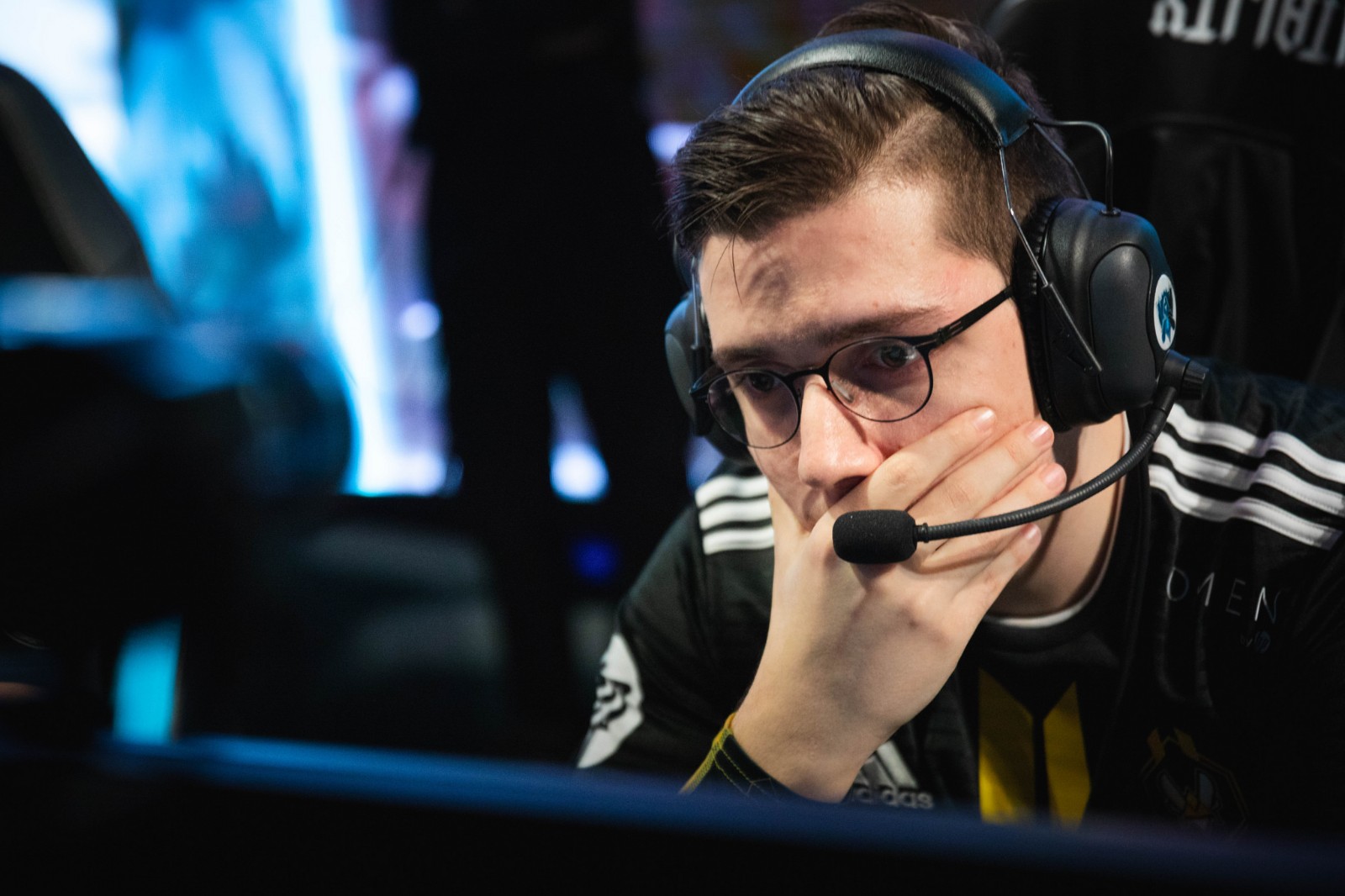 关于莱万多夫斯基新星突破纪录表现惊艳，C9未来可期！的信息